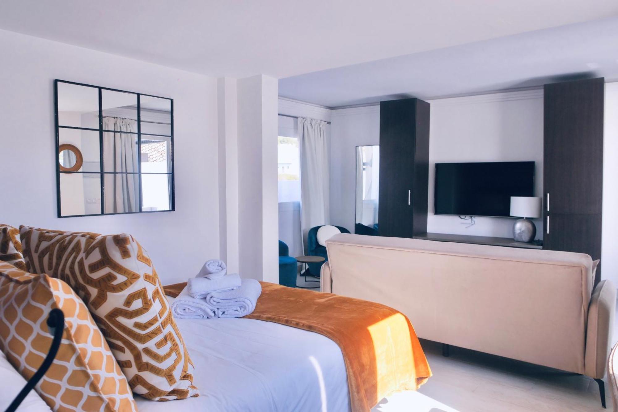 Myra Apart-Hotel Marbella Ngoại thất bức ảnh